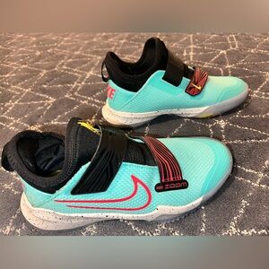 Nike Zoom Kids Sneakers in Aqua and Black